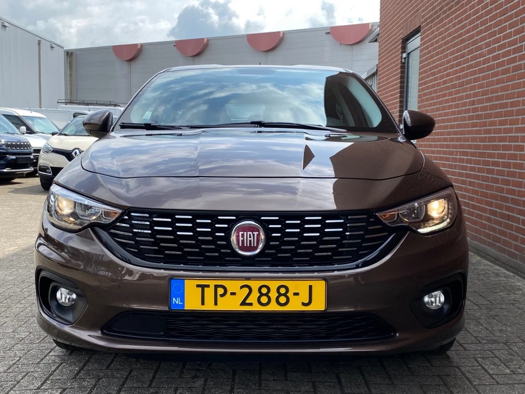 Hoofdafbeelding Fiat Tipo