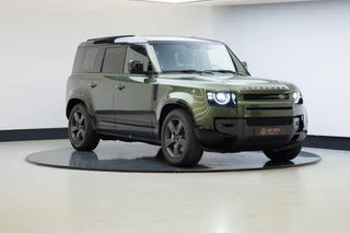 Hoofdafbeelding Land Rover Defender Land Rover Defender 110 2.0 P300e 110 X-Dynamic HSE | Facelift | Trekhaak | Panorama |