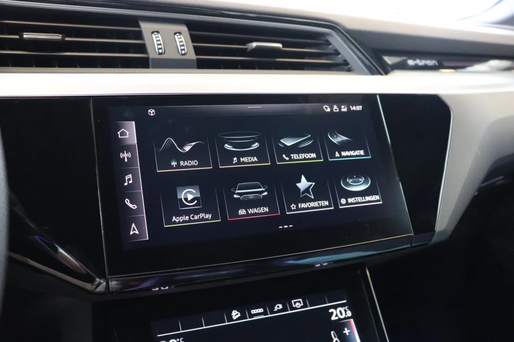 Hoofdafbeelding Audi e-tron