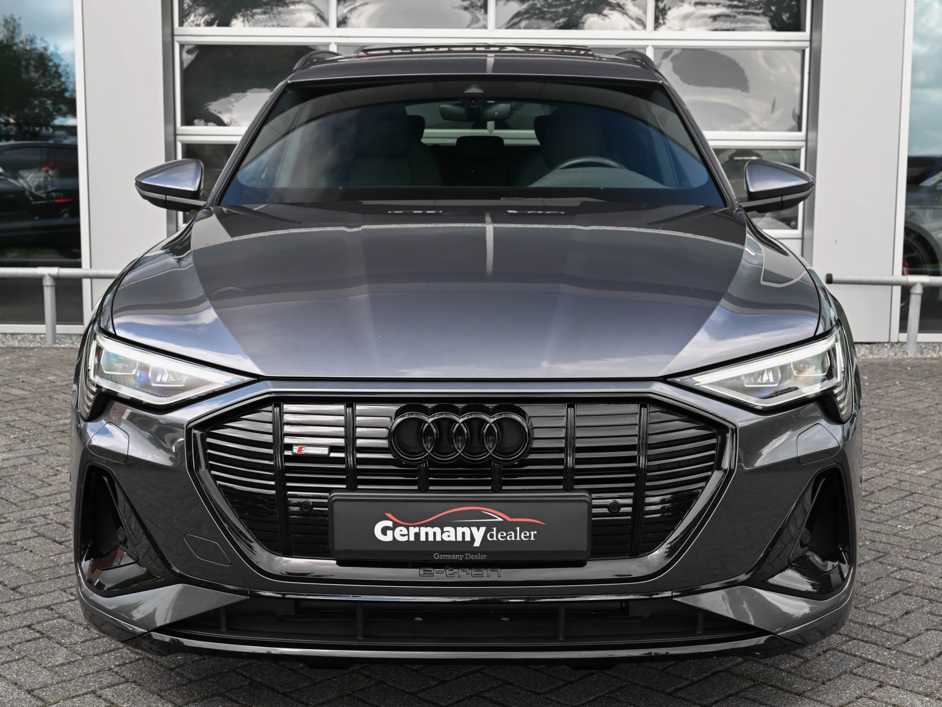 Hoofdafbeelding Audi e-tron