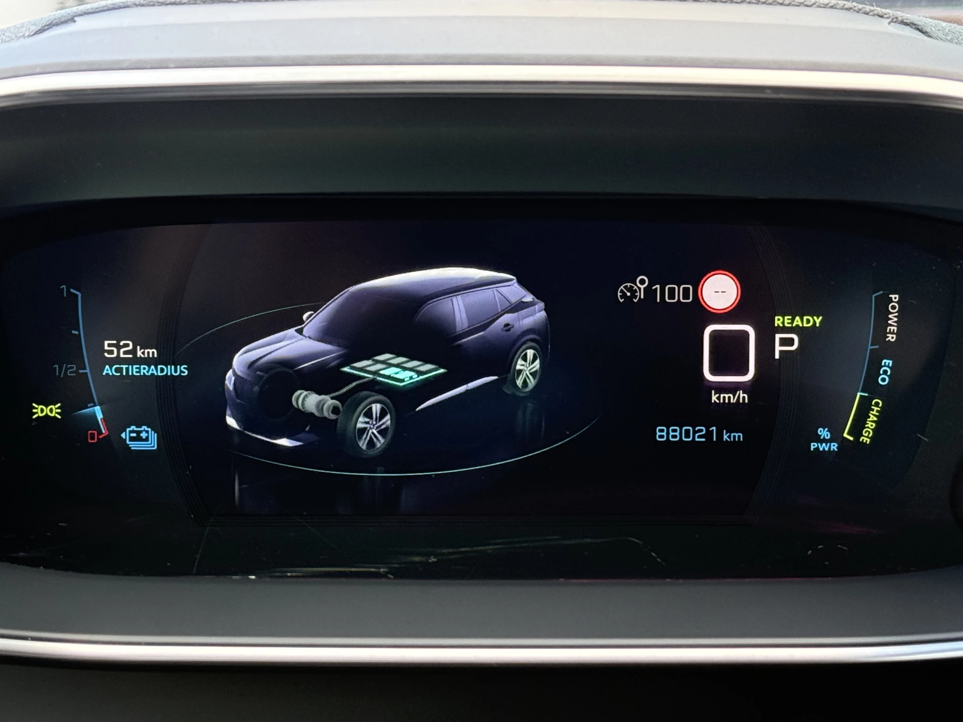 Hoofdafbeelding Peugeot e-2008