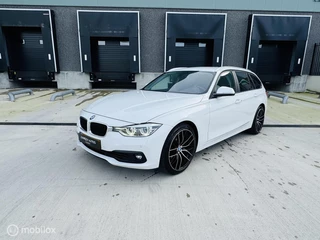 BMW 3-serie Touring 318i Camera Clima Stoelverw Led