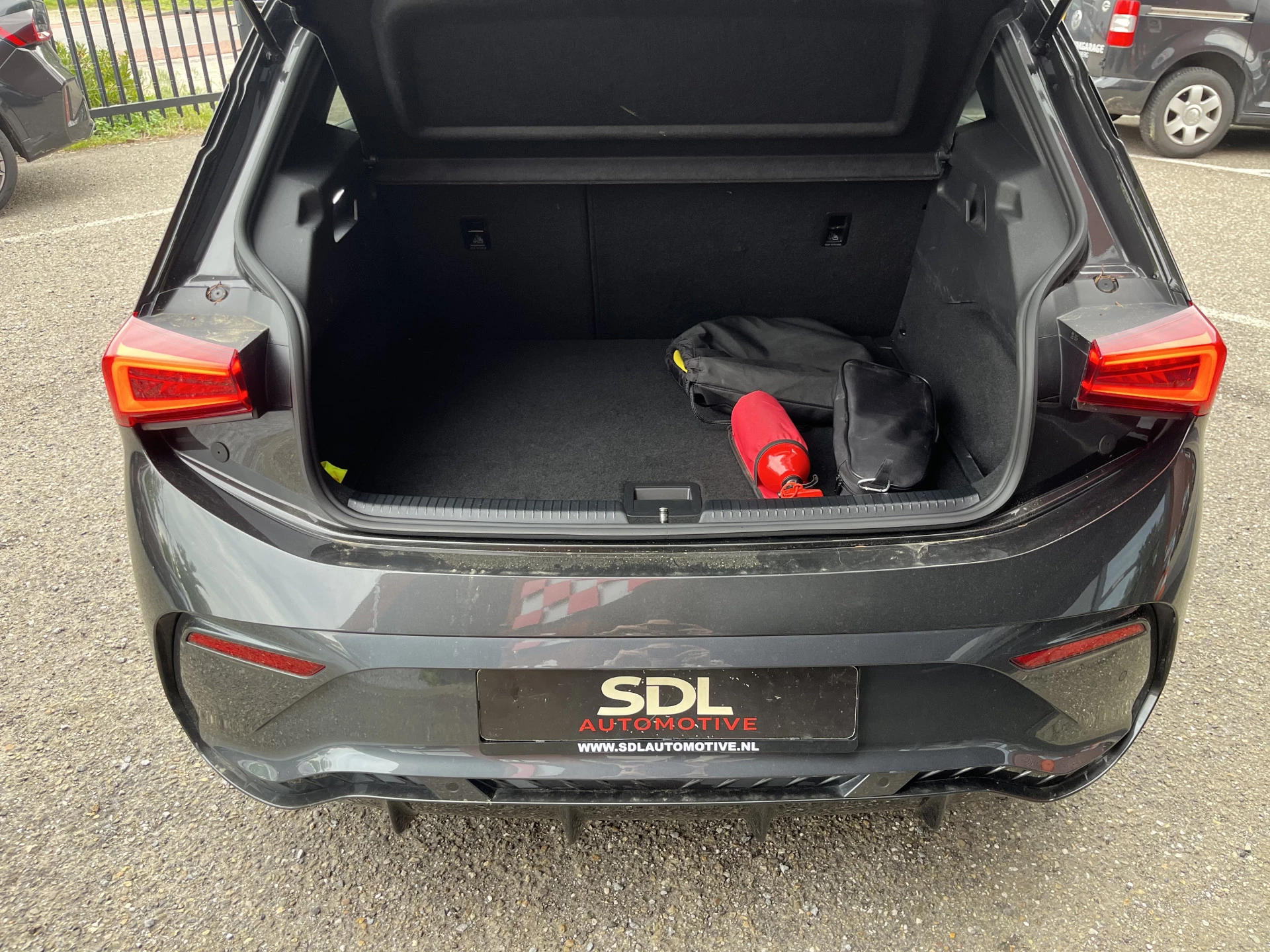 Hoofdafbeelding CUPRA Born