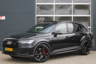 Hoofdafbeelding Audi Q7 Audi Q7 60 TFSIe 462pk Quattro Competition S-Line | Pano | RS Seats | HUD | ACC | Elek. Trekhaak