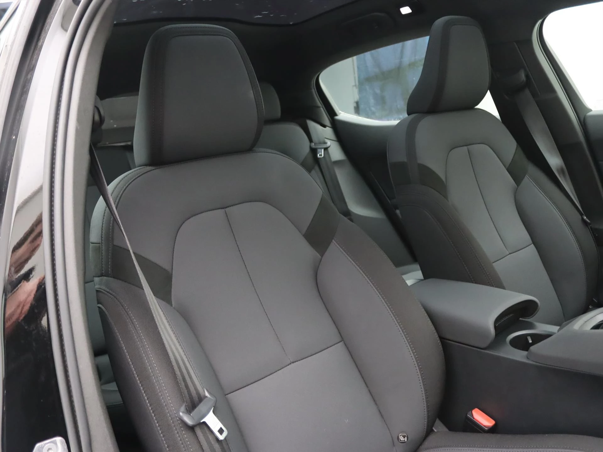 Hoofdafbeelding Polestar 2