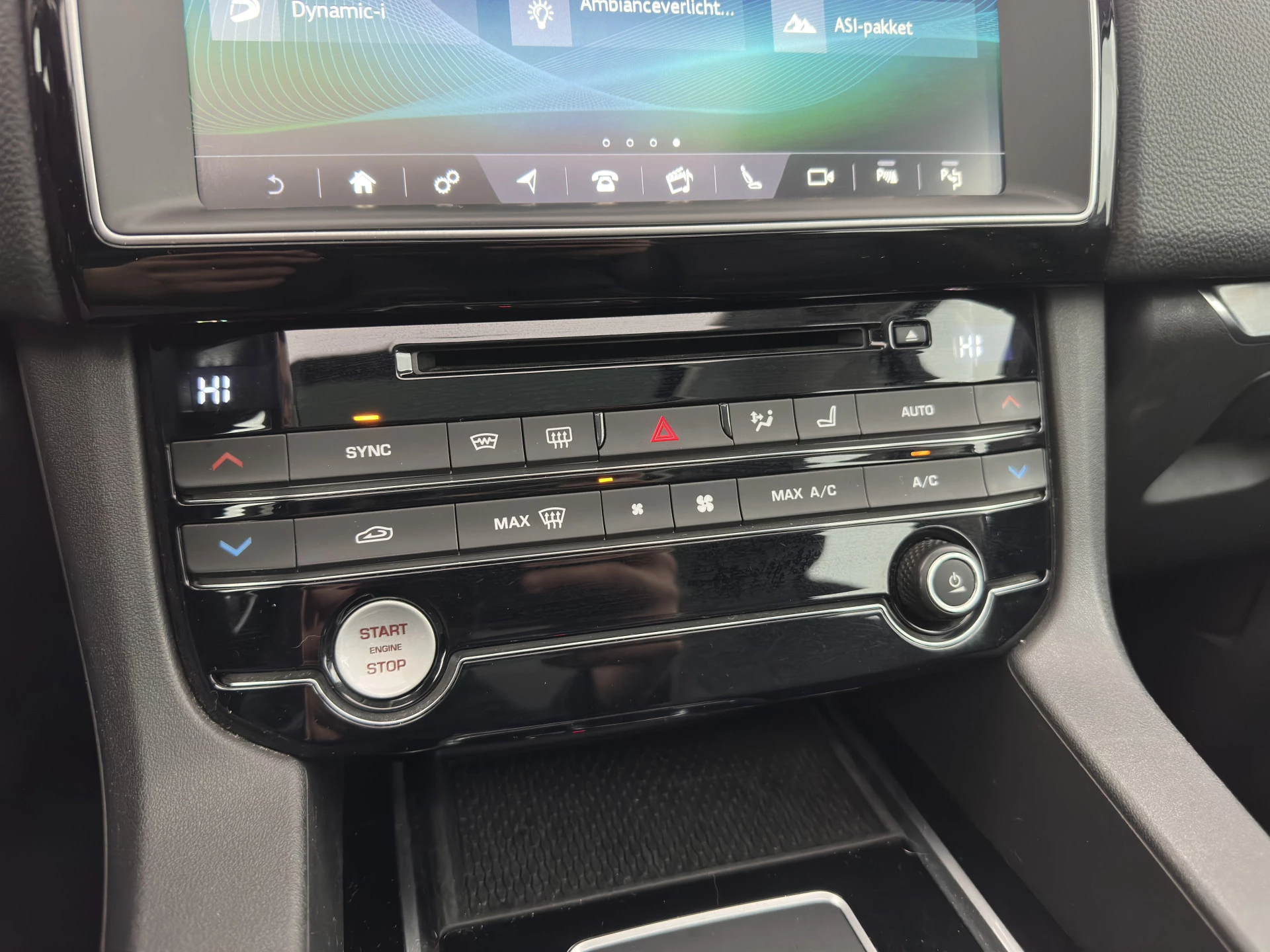 Hoofdafbeelding Jaguar F-PACE