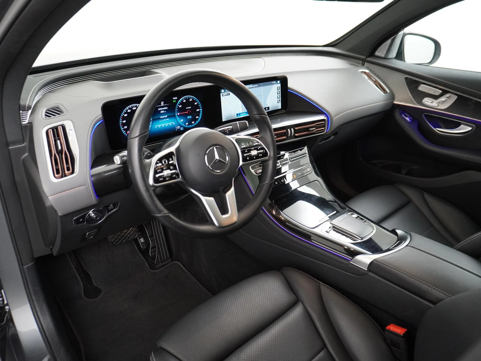 Hoofdafbeelding Mercedes-Benz EQC