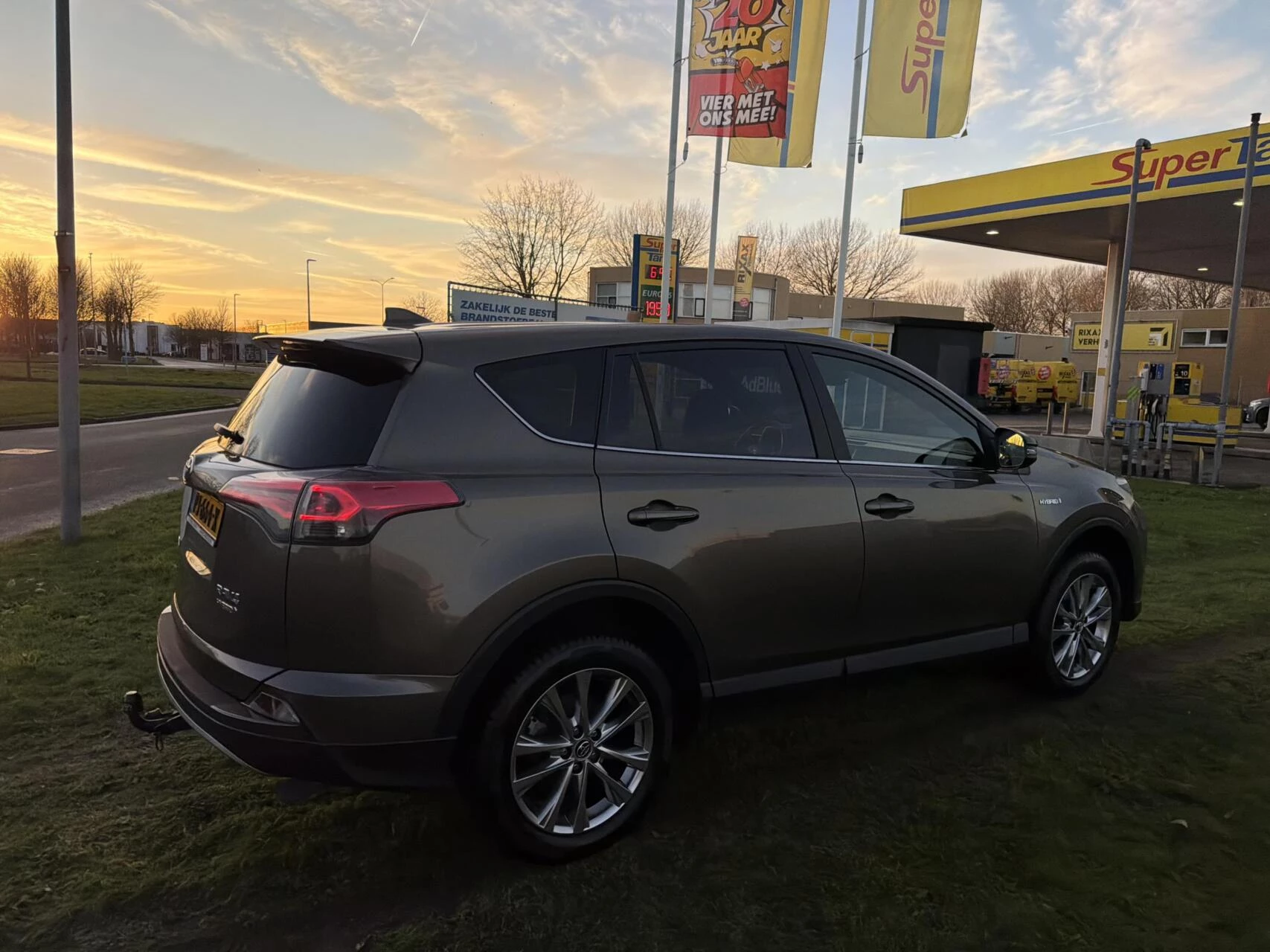 Hoofdafbeelding Toyota RAV4