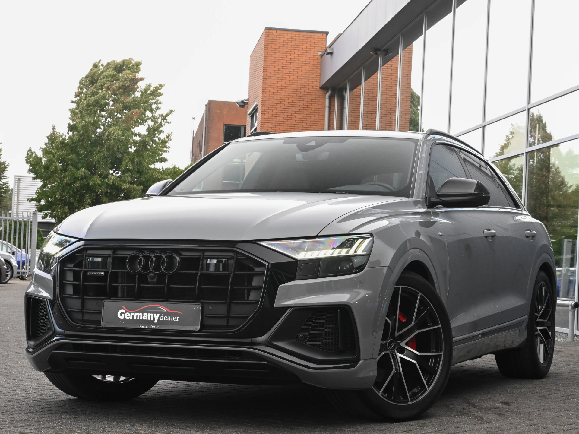 Hoofdafbeelding Audi Q8