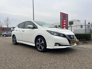 Nissan LEAF Tekna 40 kWh | Leder | 360 Camera | Carplay | BOSE | Adaptive Cruise Control | Stoelverwarming voor en achter | NAVI | SOH 82,75%