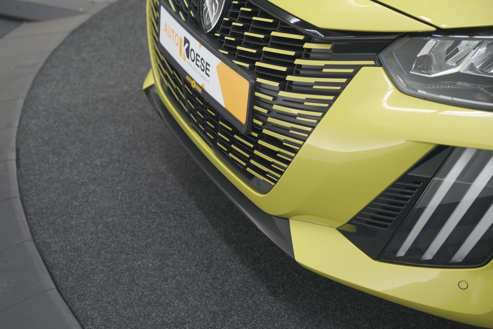 Hoofdafbeelding Peugeot e-208