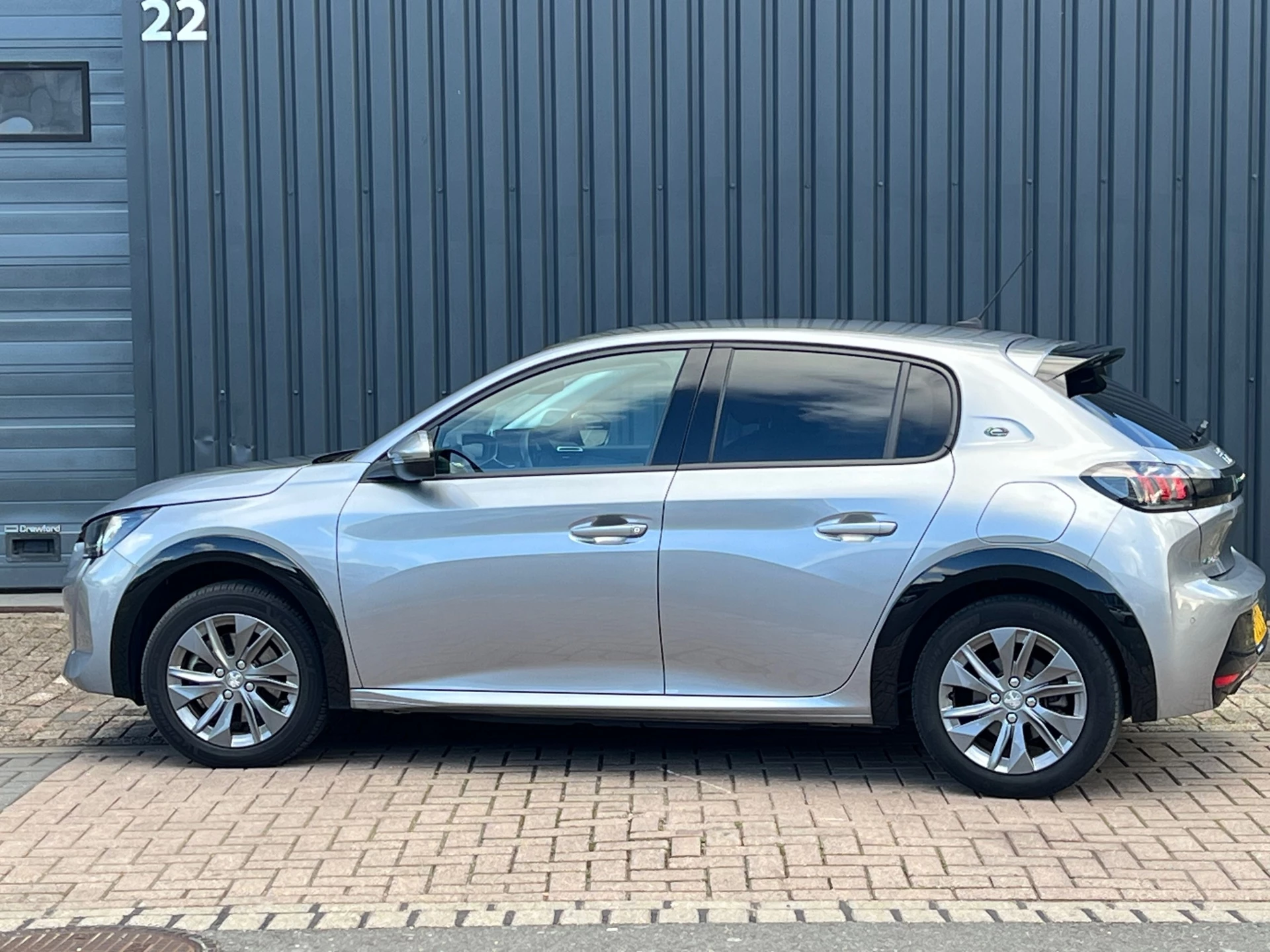 Hoofdafbeelding Peugeot e-208