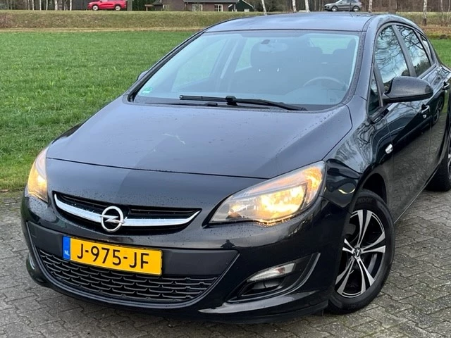 Hoofdafbeelding Opel Astra