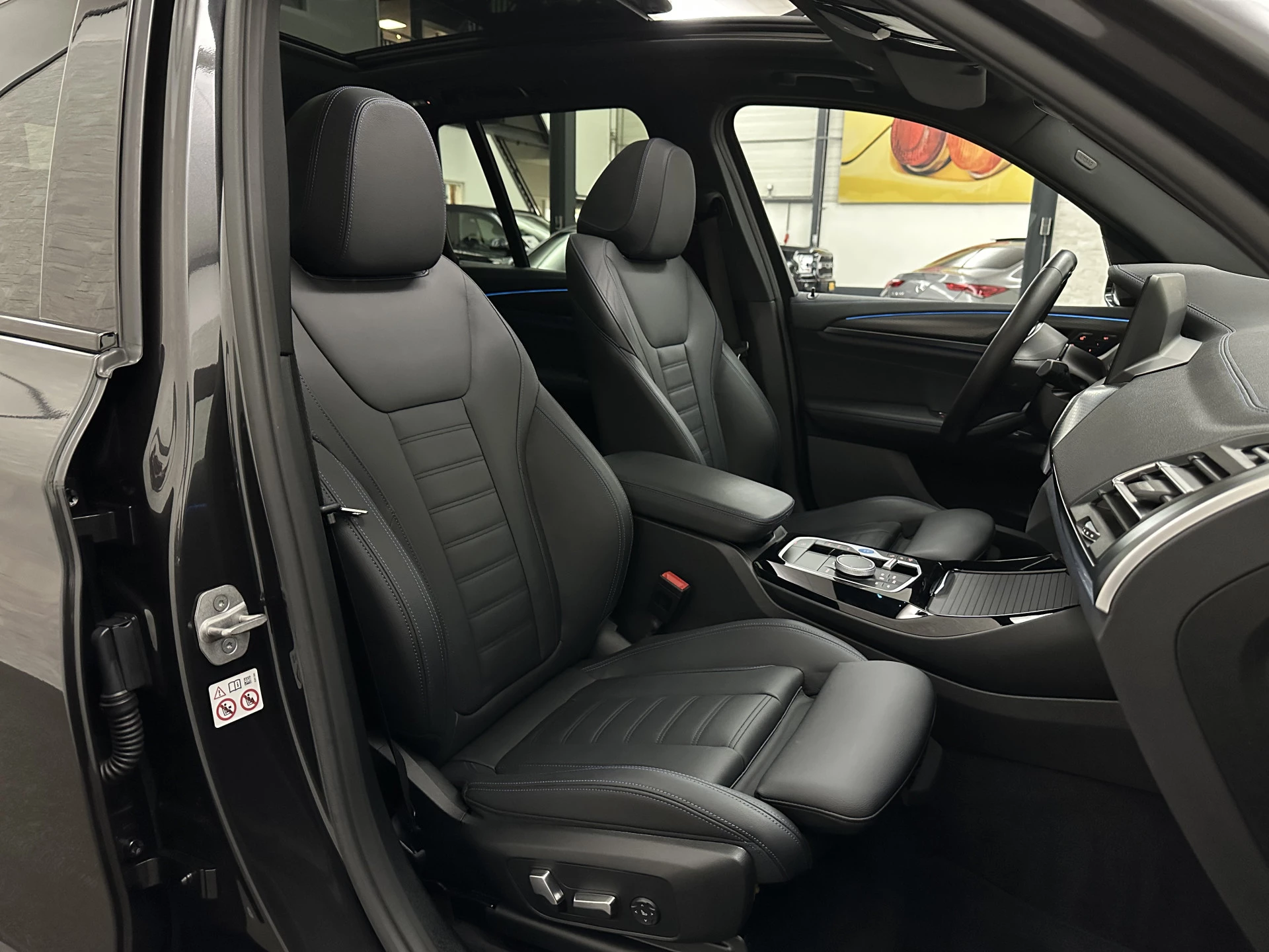 Hoofdafbeelding BMW iX3