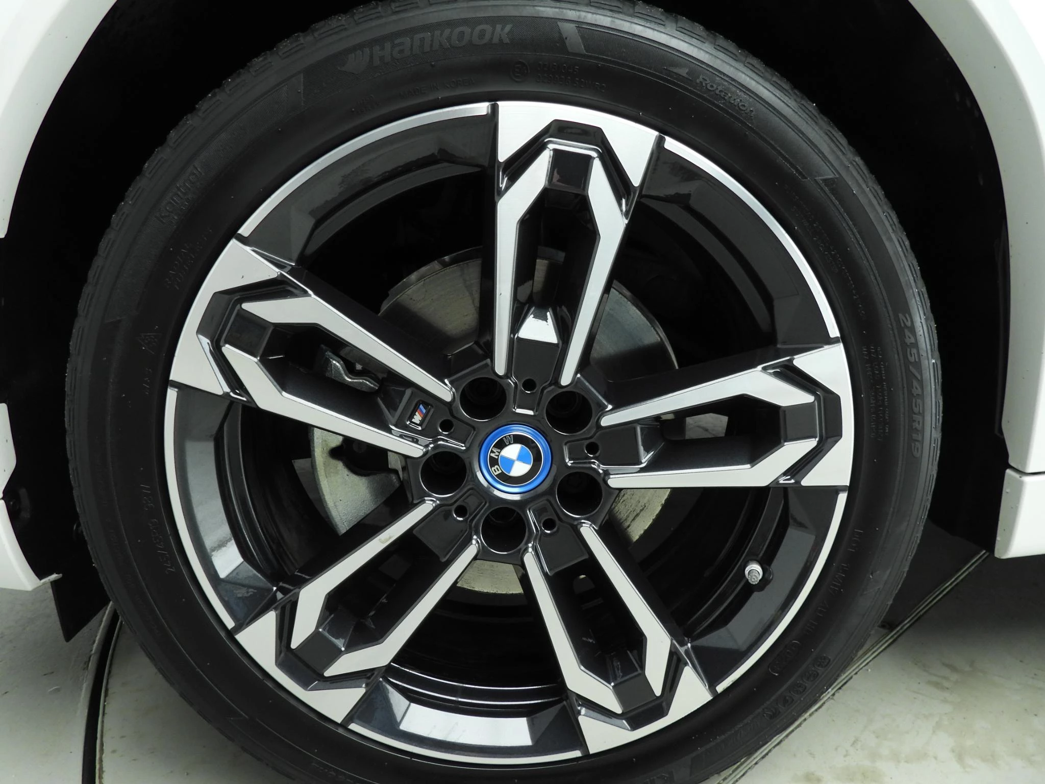 Hoofdafbeelding BMW iX2