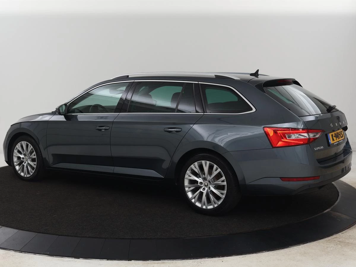 Hoofdafbeelding Škoda Superb