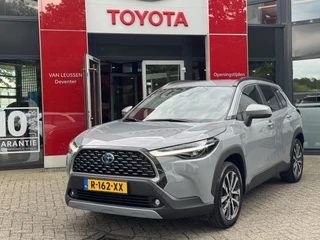 Toyota Corolla Cross 2.0 High Power Hybrid First Edition NL-AUTO TREKHAAK BSM STOELVERWARM.