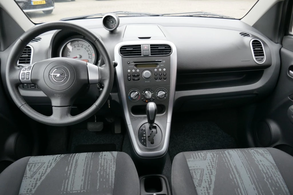 Hoofdafbeelding Opel Agila