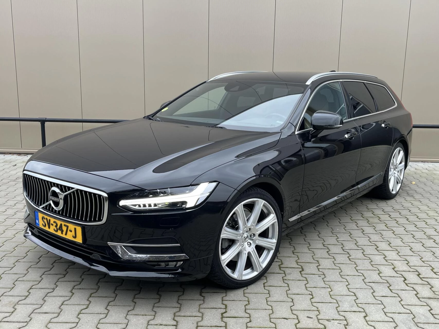 Hoofdafbeelding Volvo V90