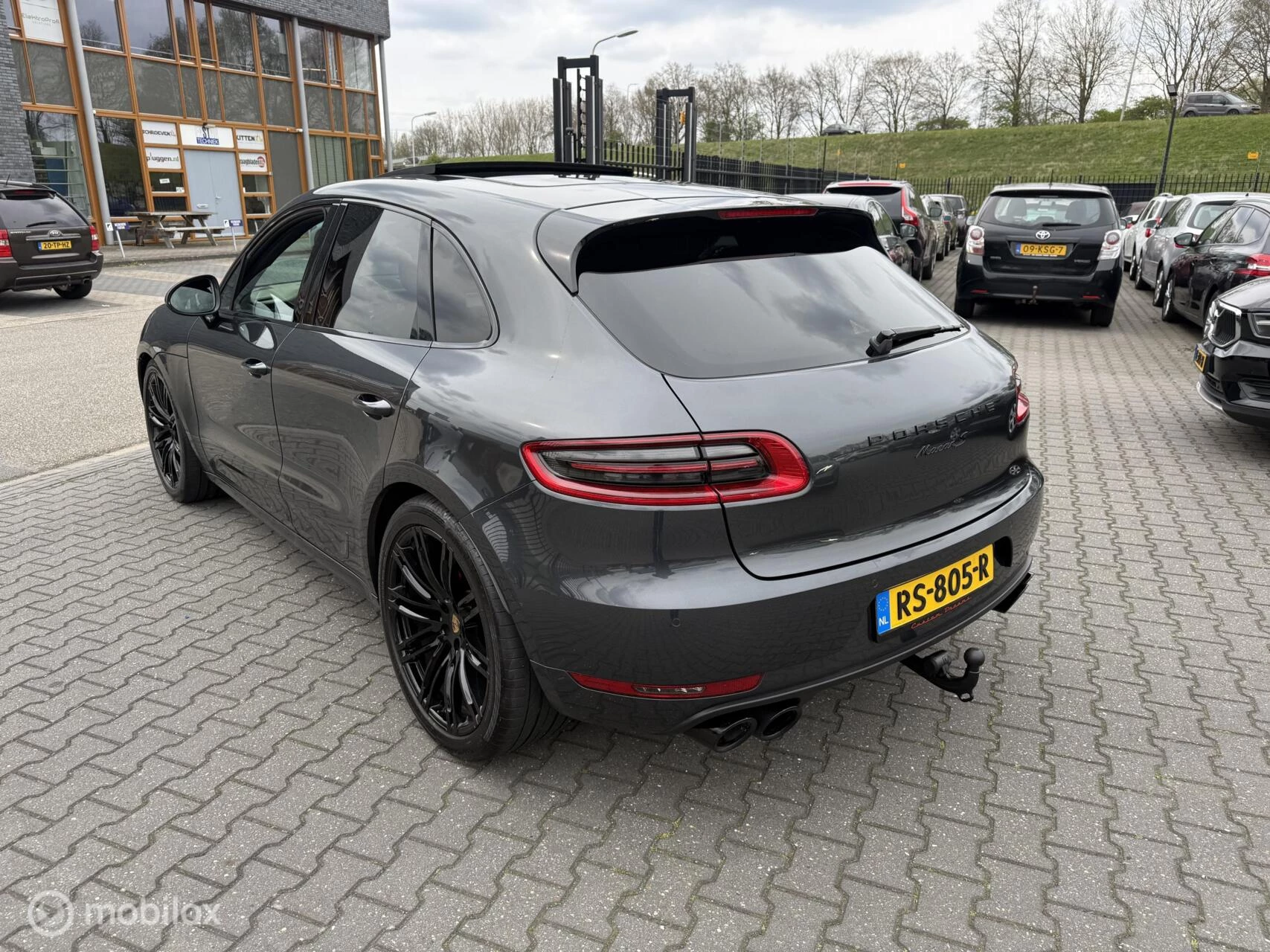Hoofdafbeelding Porsche Macan