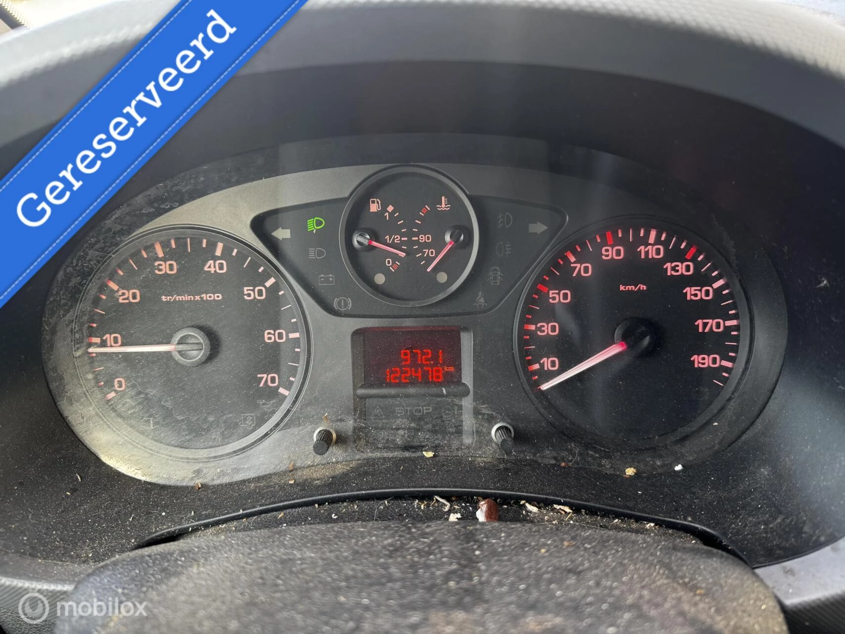 Hoofdafbeelding Peugeot Partner