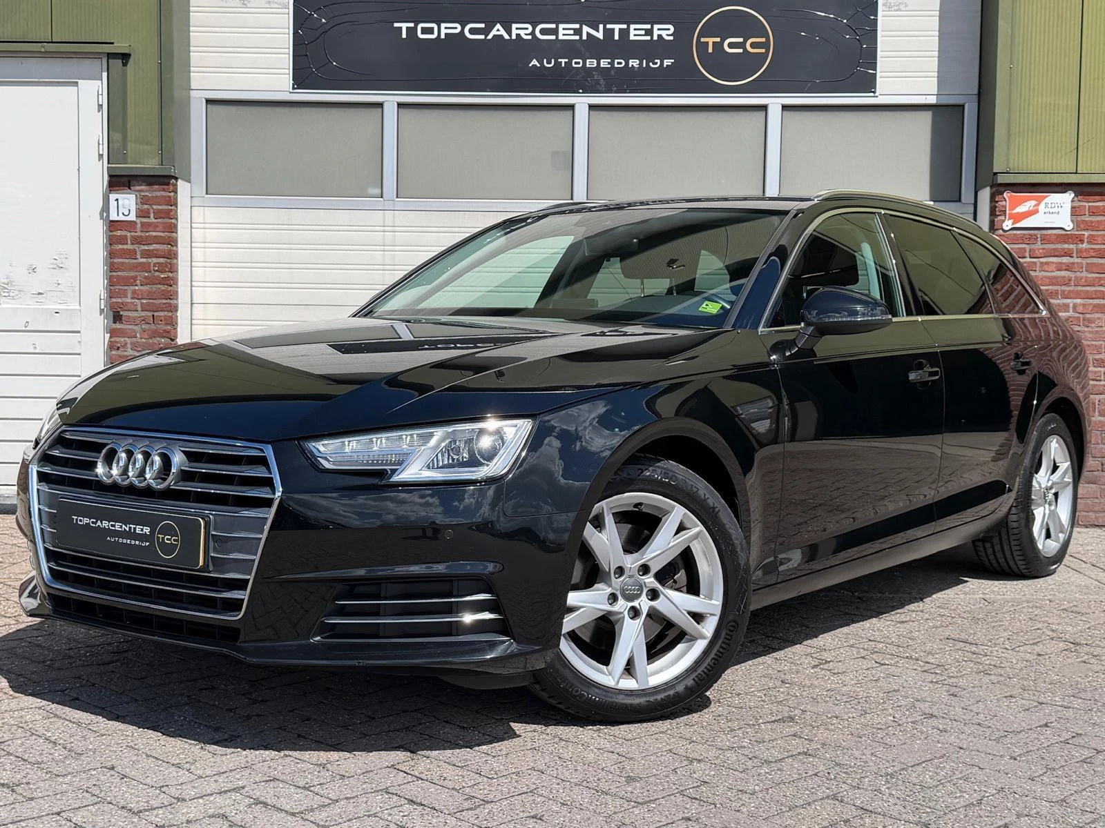 Hoofdafbeelding Audi A4