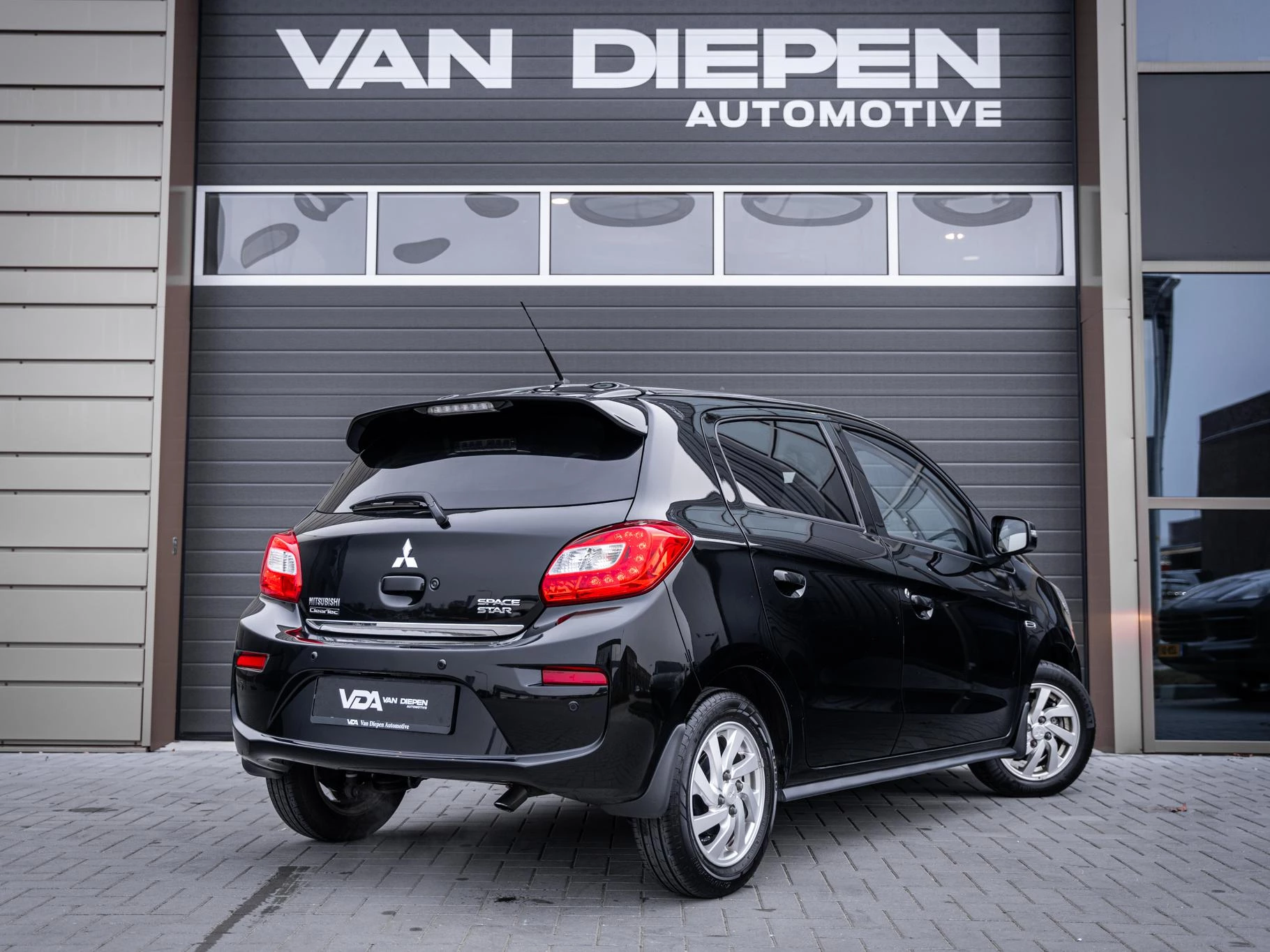 Hoofdafbeelding Mitsubishi Space Star