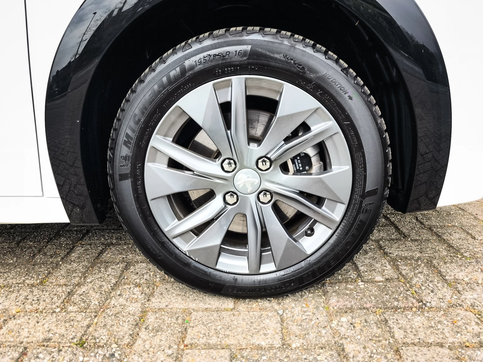 Hoofdafbeelding Peugeot e-208
