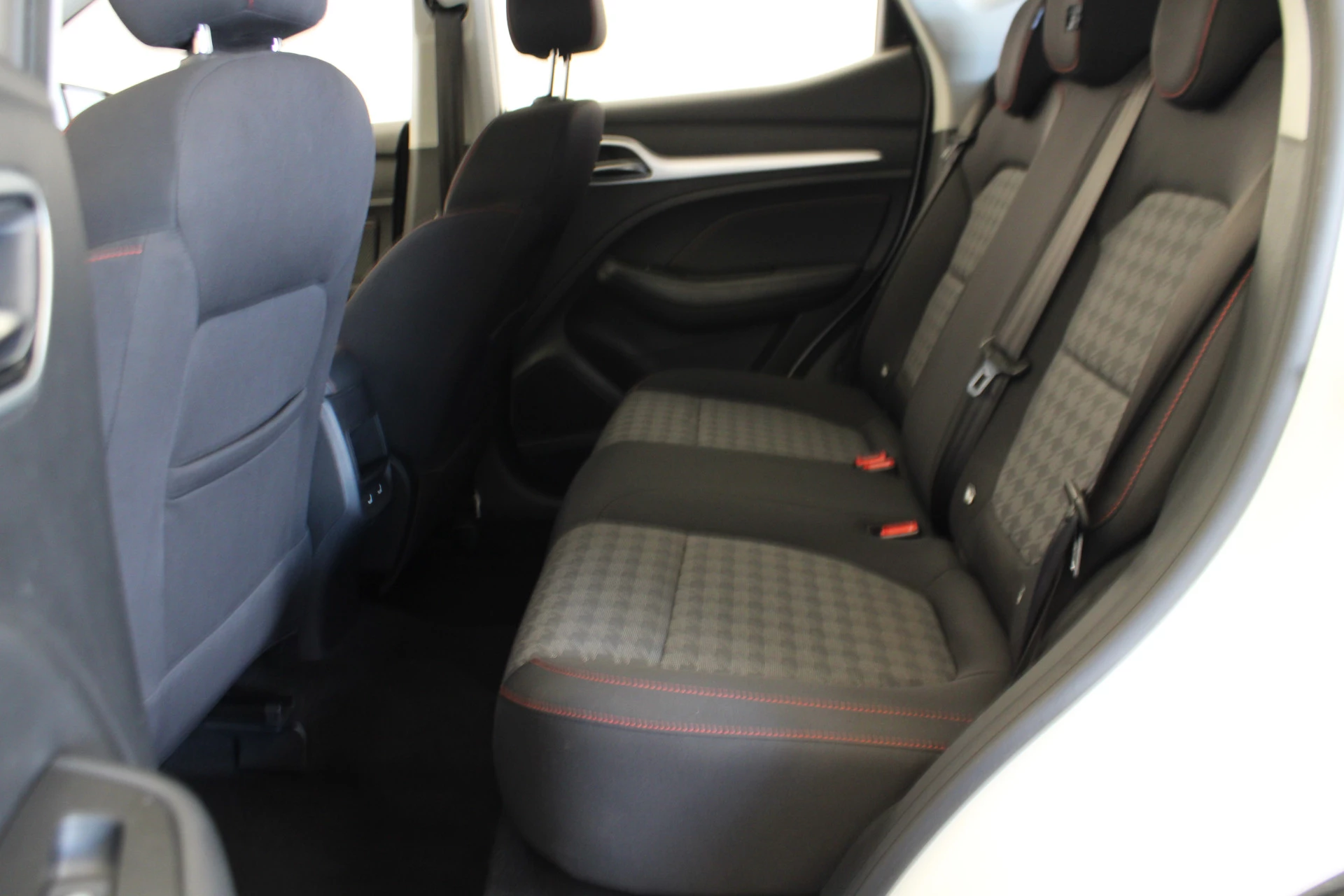 Hoofdafbeelding MG ZS