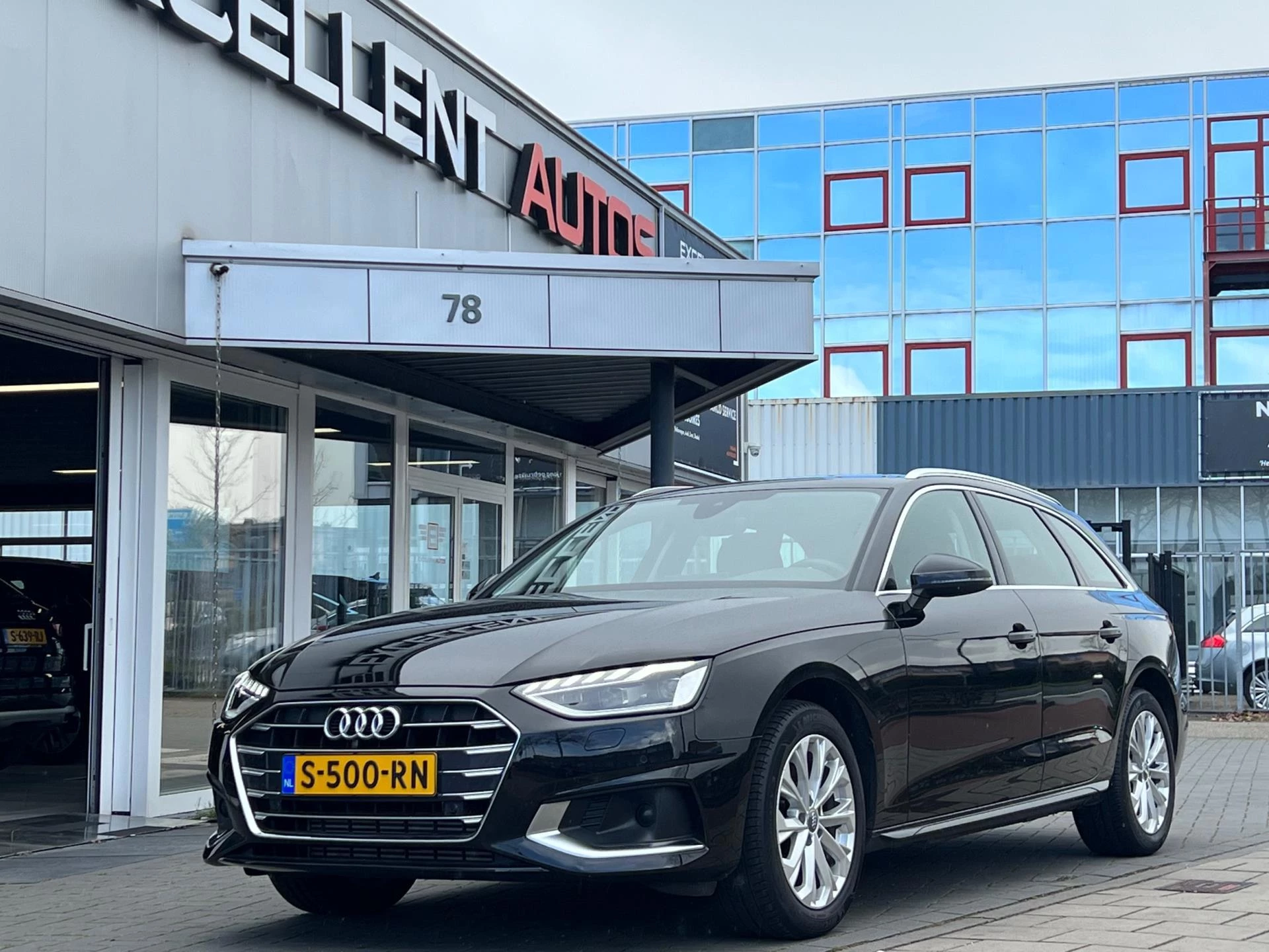 Hoofdafbeelding Audi A4