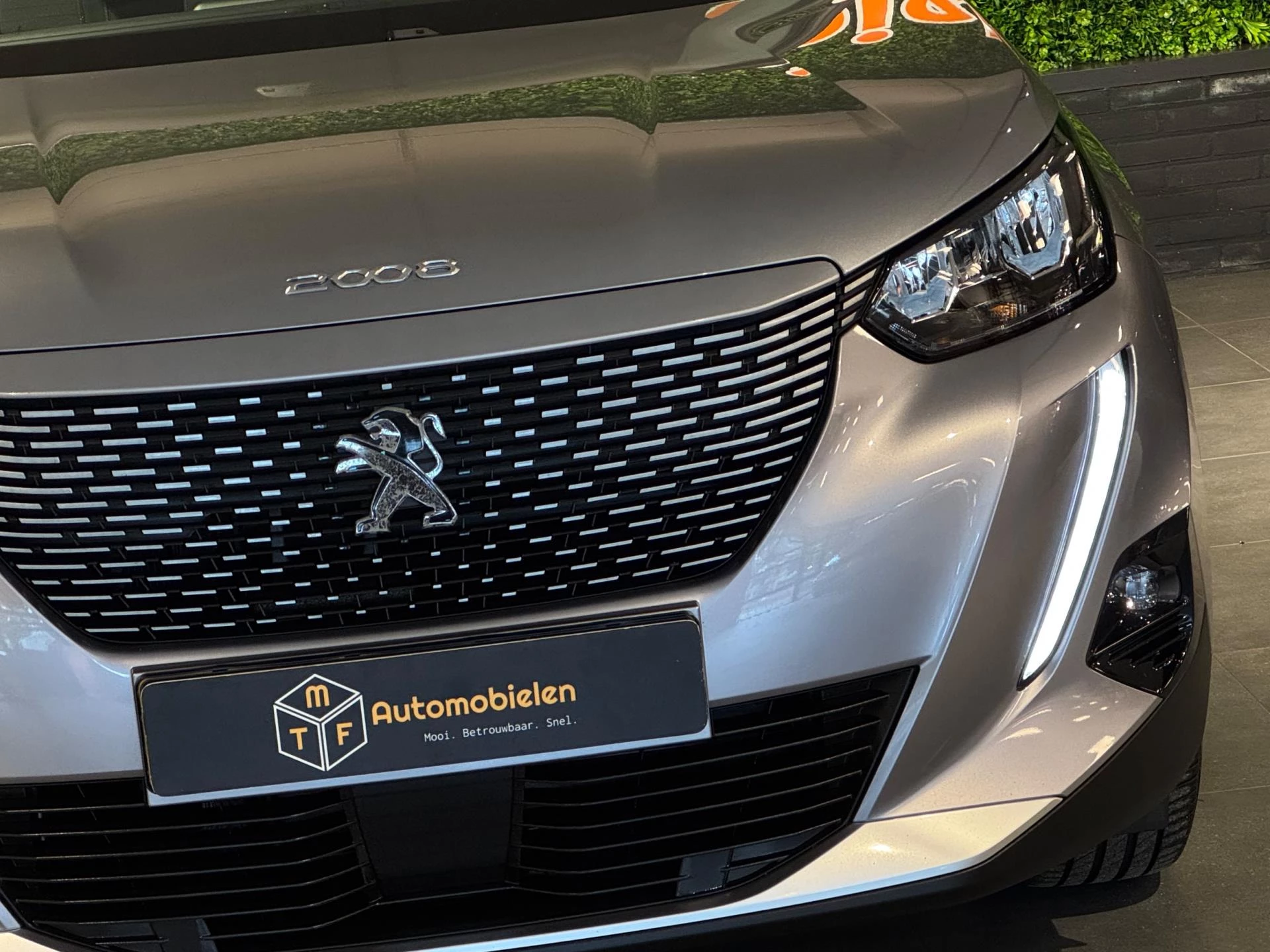 Hoofdafbeelding Peugeot e-2008