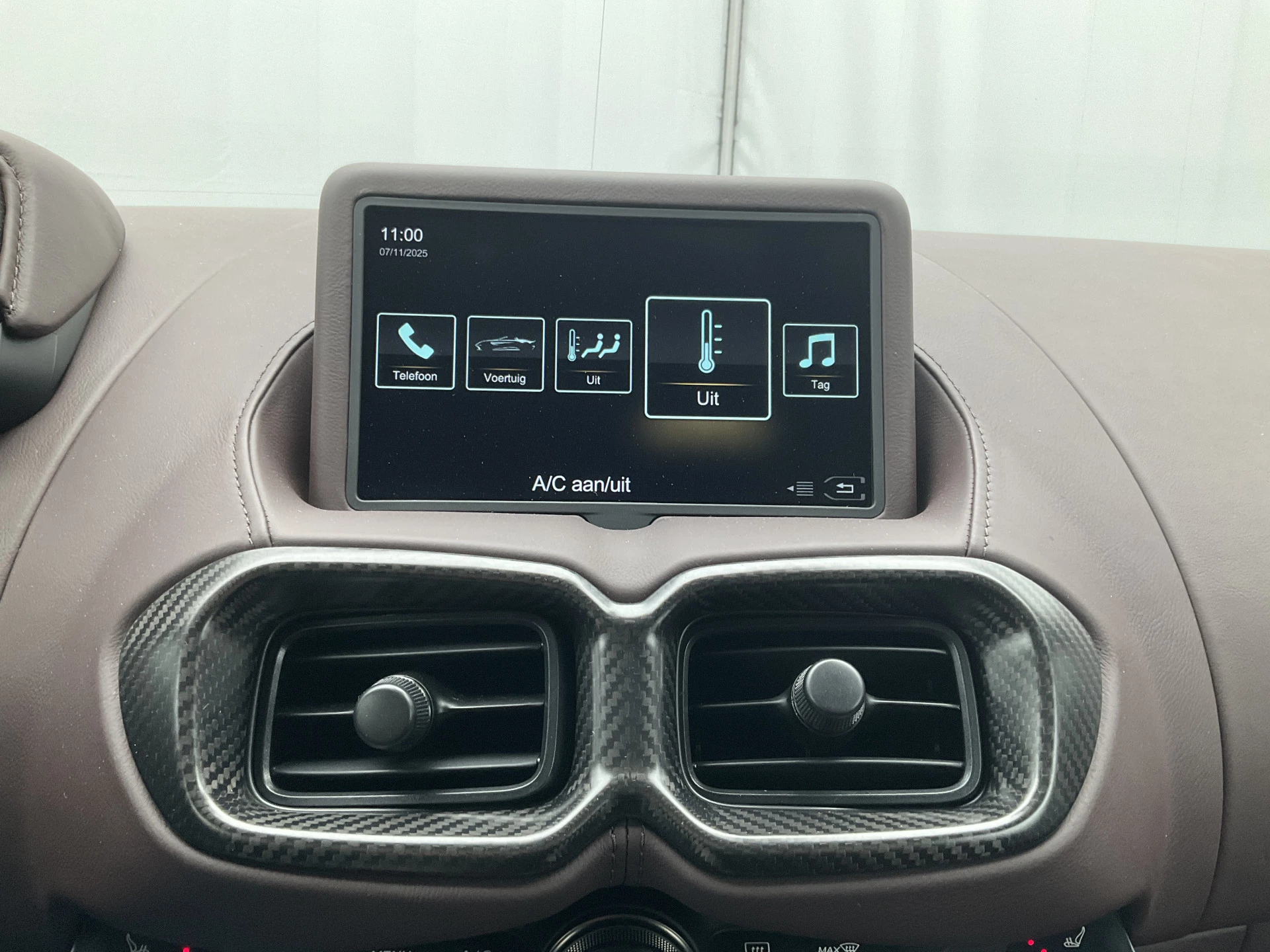 Hoofdafbeelding Aston Martin V8 Vantage