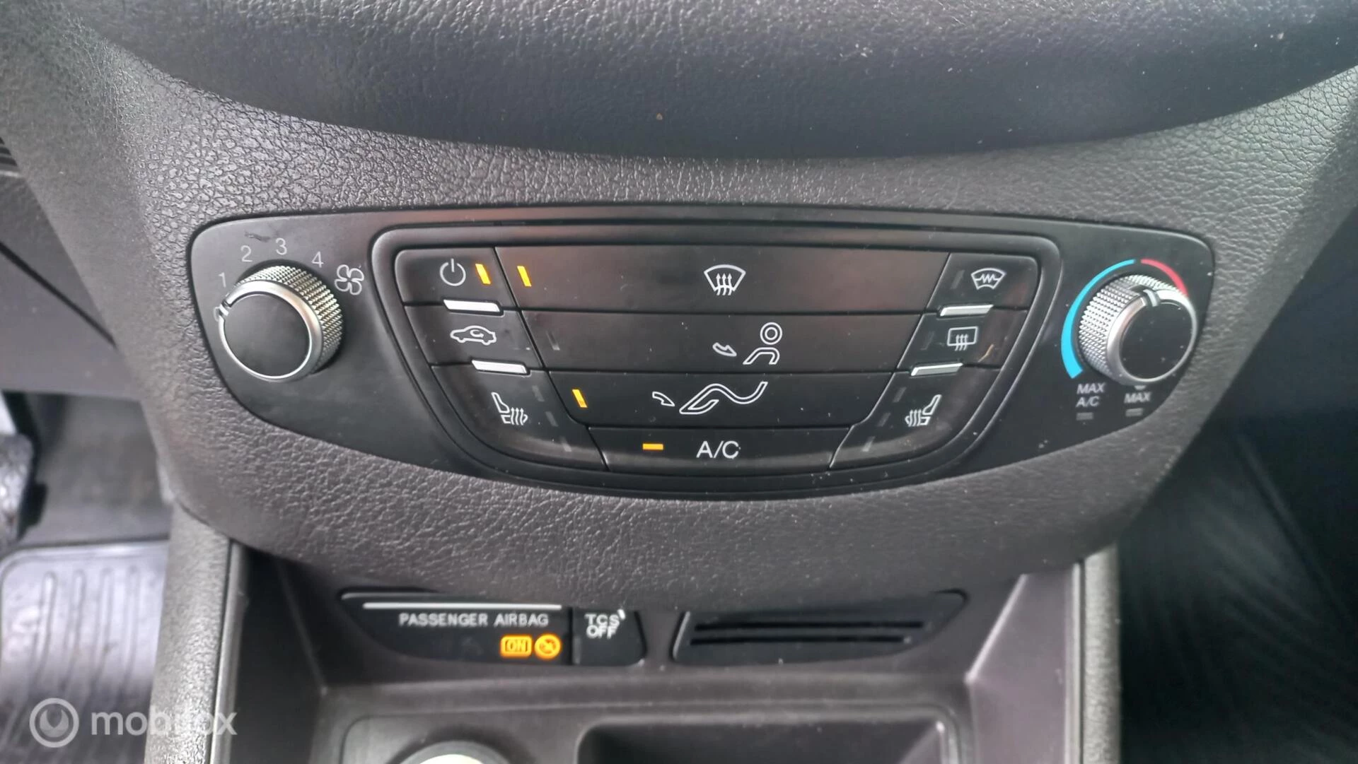Hoofdafbeelding Ford Transit Courier