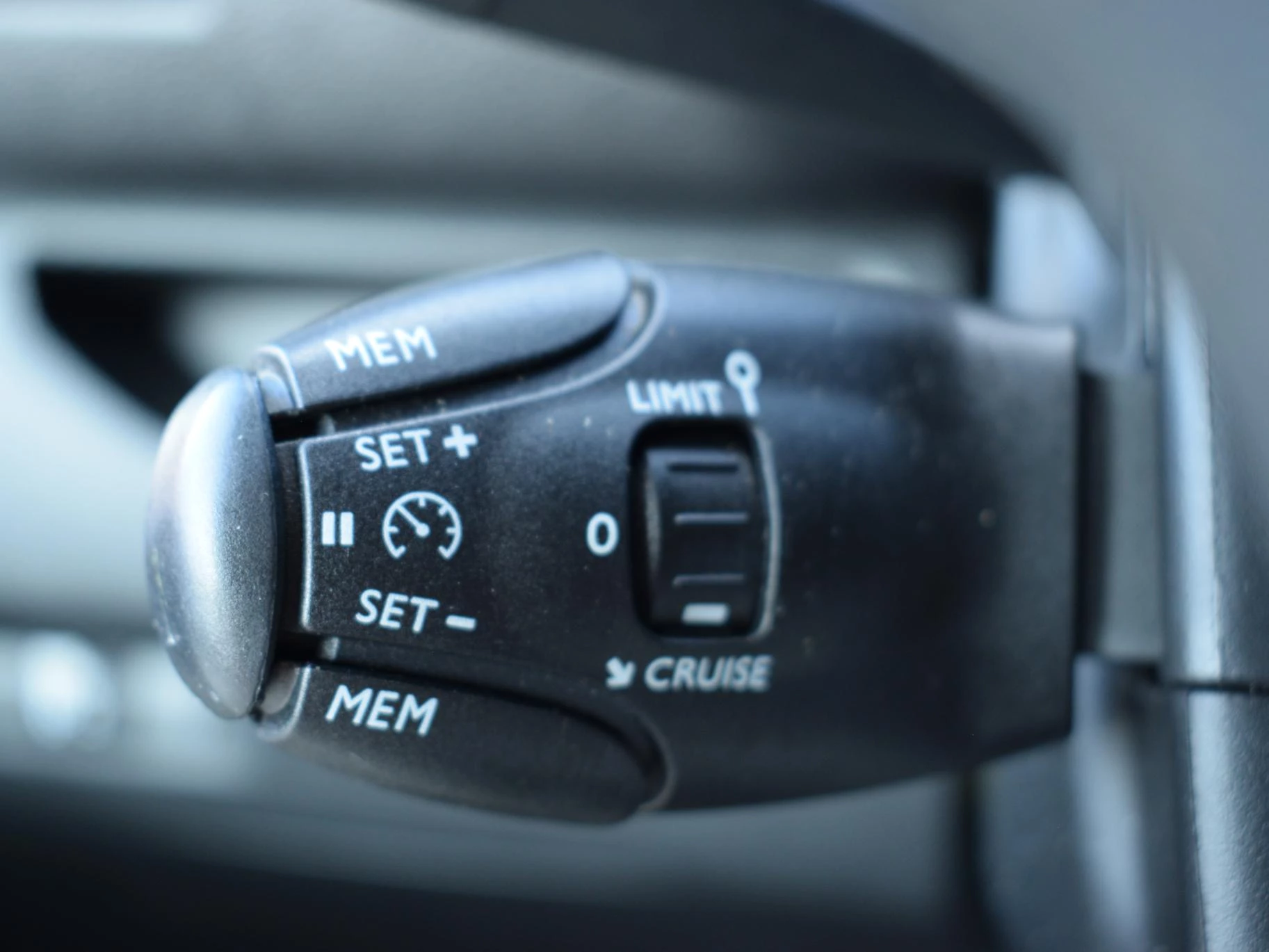 Hoofdafbeelding Peugeot e-Expert