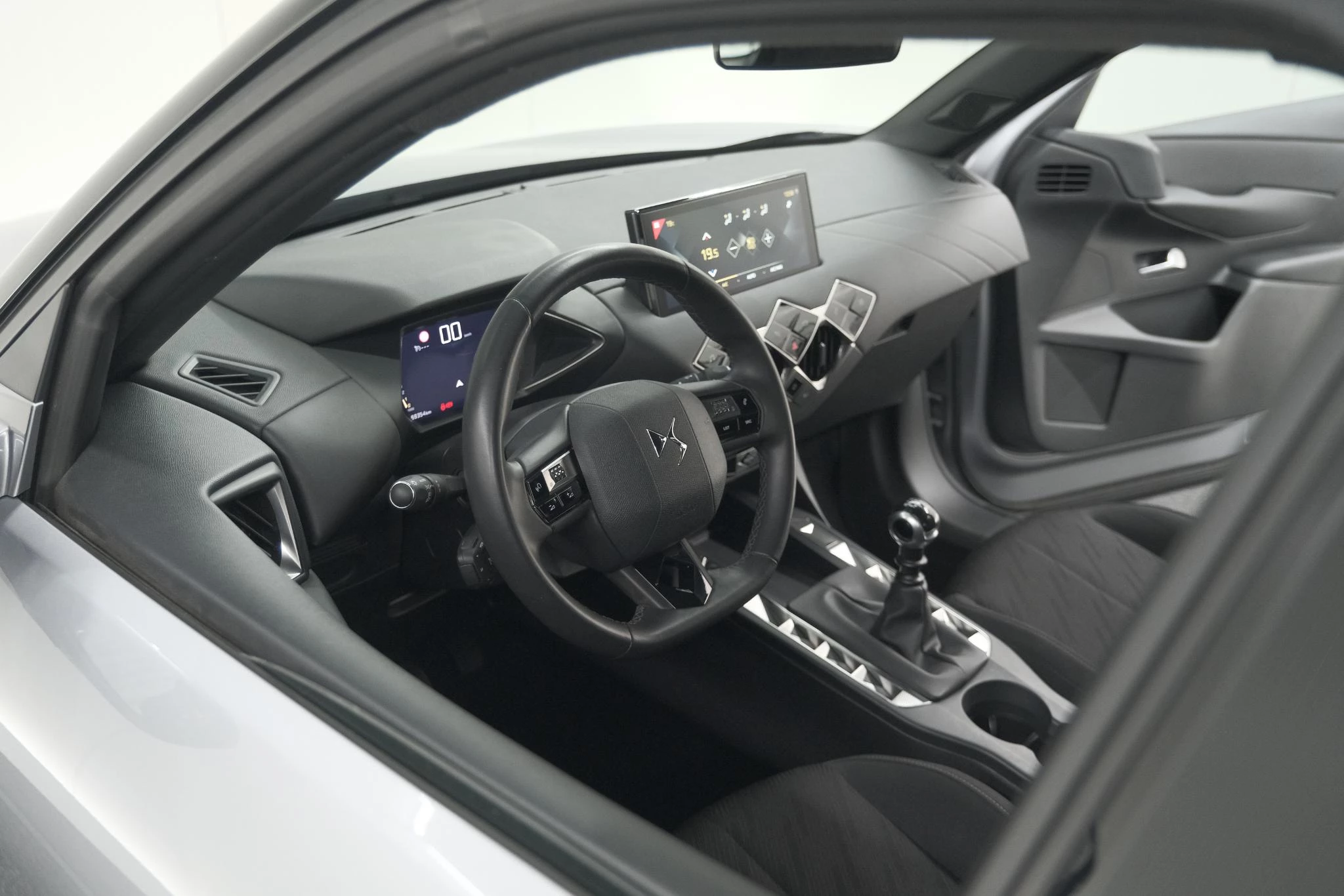 Hoofdafbeelding DS DS 3