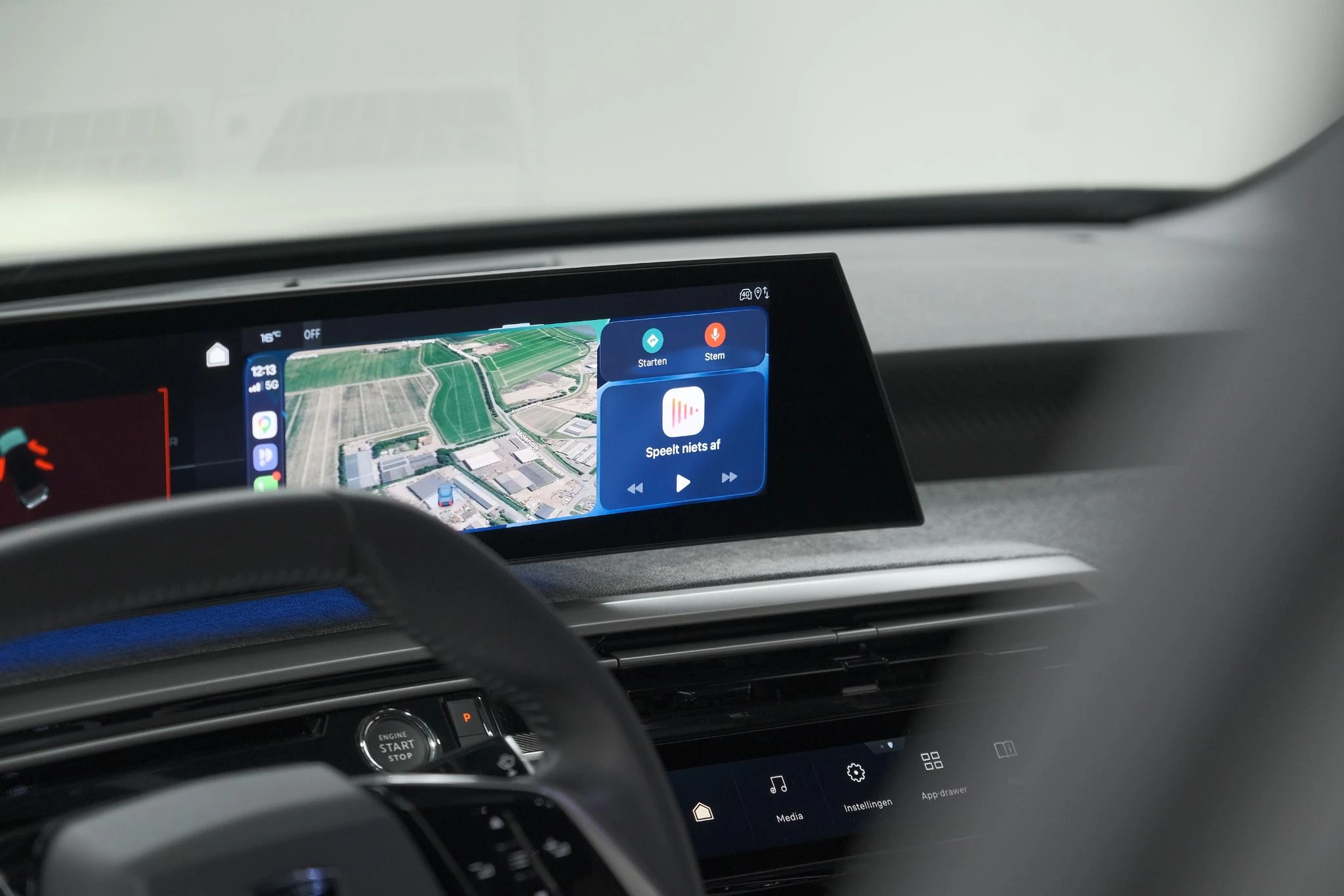Hoofdafbeelding Peugeot e-3008