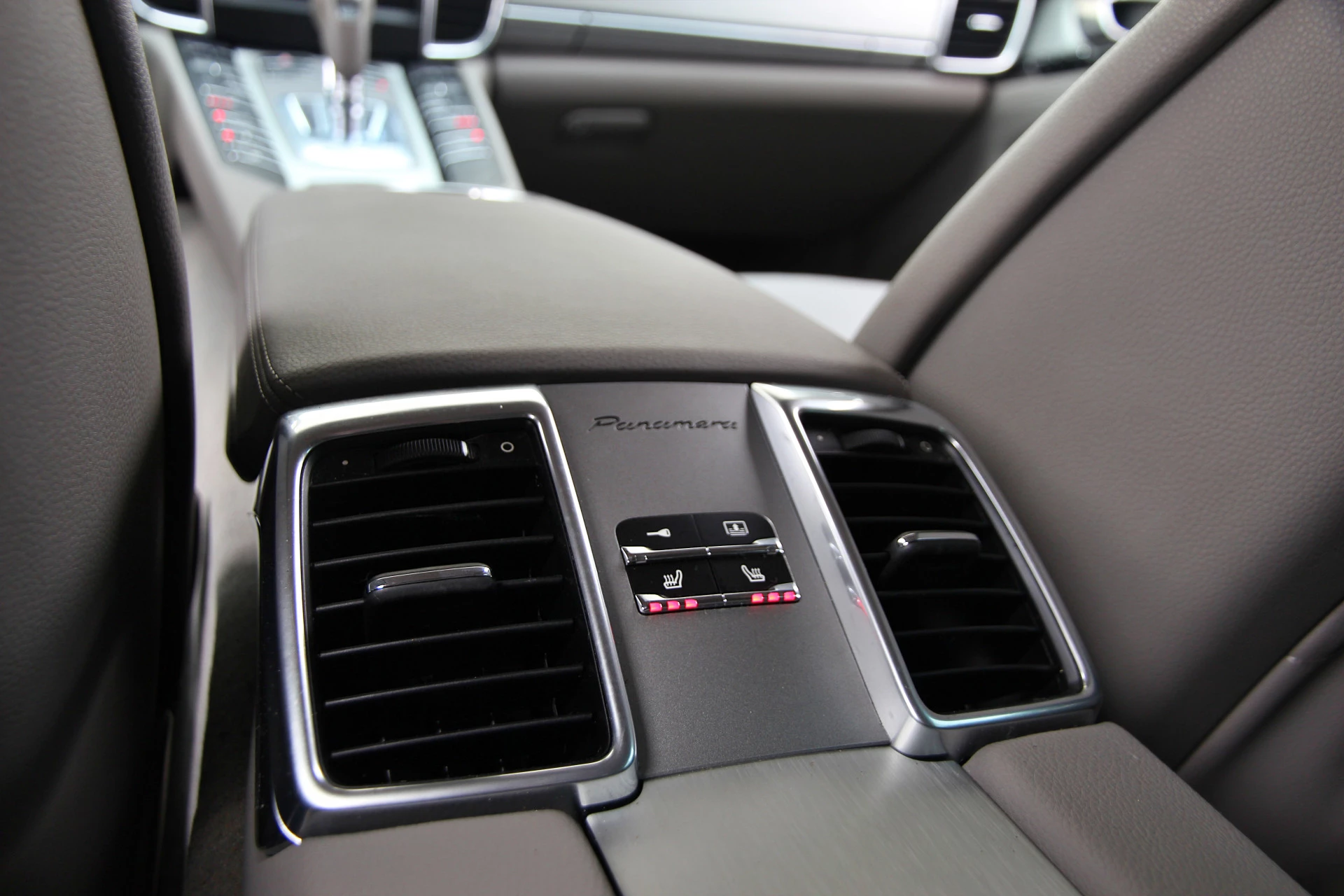 Hoofdafbeelding Porsche Panamera