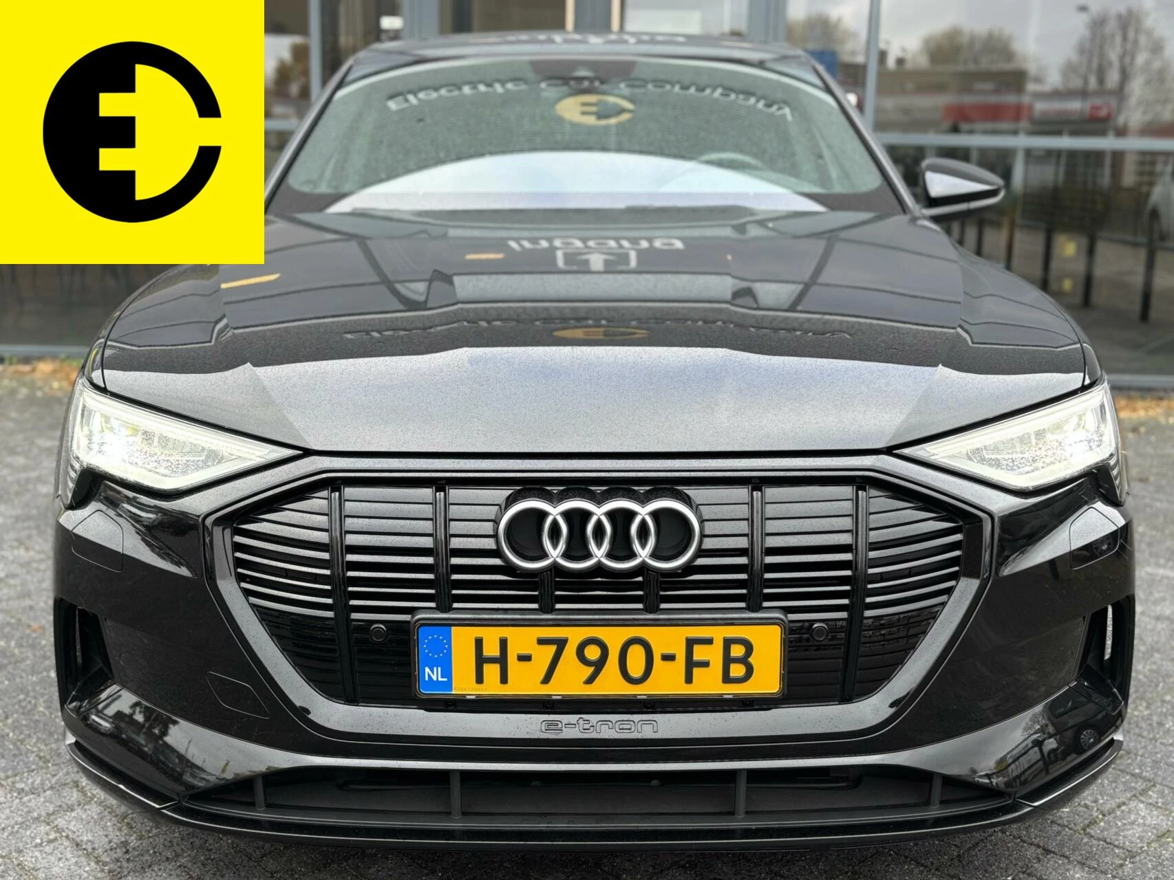 Hoofdafbeelding Audi e-tron