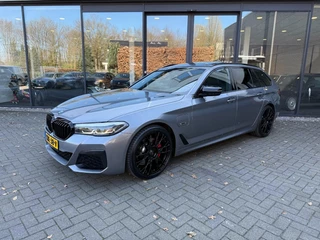 BMW 5 Serie 530e Touring M-Sport,Pano,Memory,LED,Trekhk elekt,Leer,Camera,Carplay