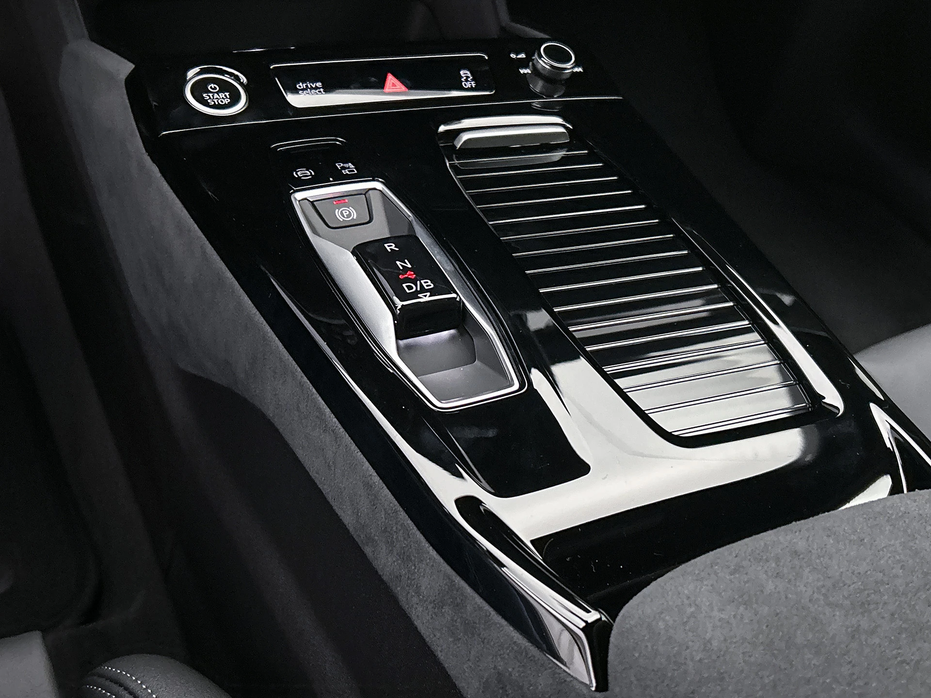 Hoofdafbeelding Audi A6 Avant e-tron