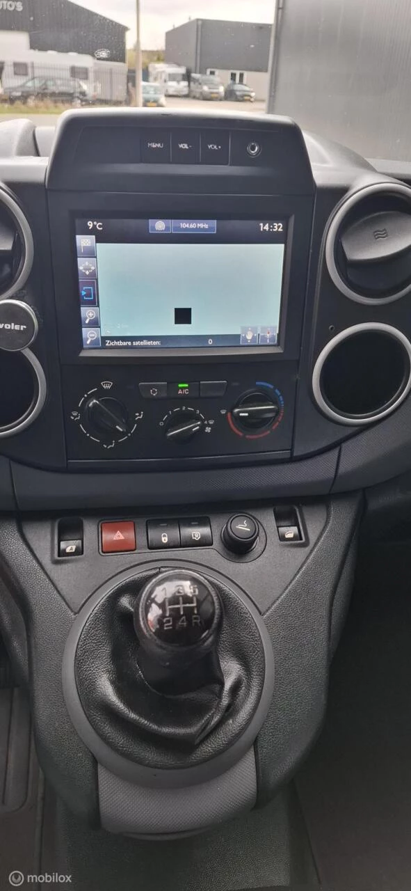 Hoofdafbeelding Peugeot Partner