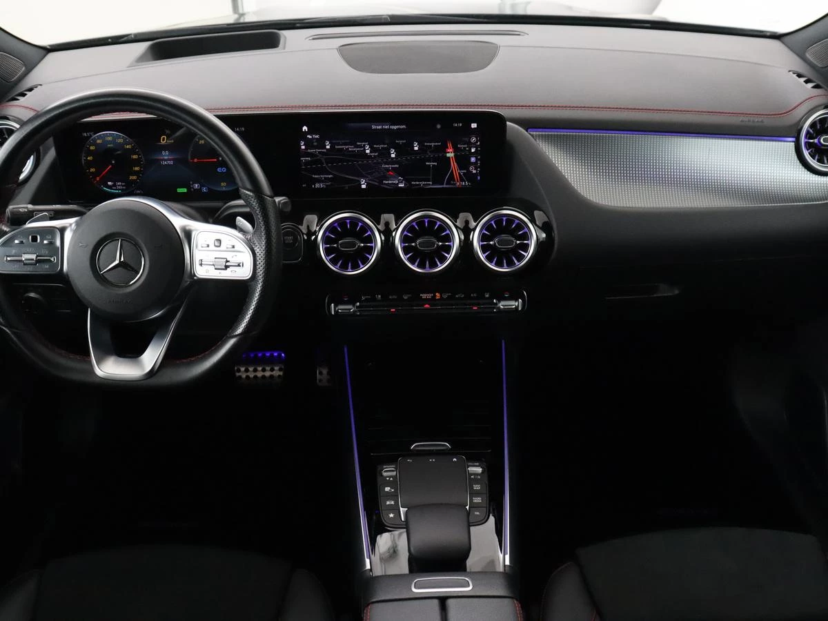 Hoofdafbeelding Mercedes-Benz EQA