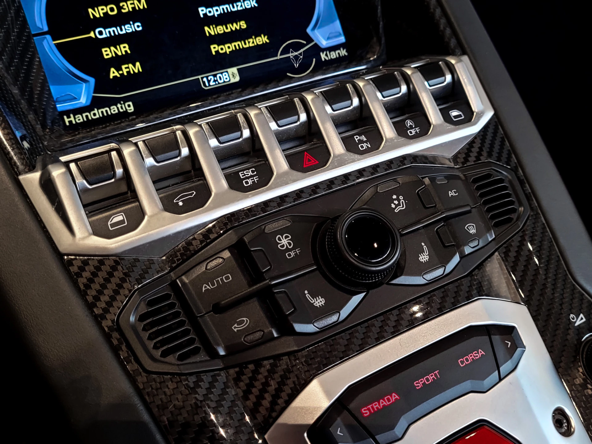 Hoofdafbeelding Lamborghini Aventador