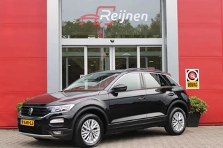 Volkswagen T-Roc 1.0 TSI 110PK STYLE BUSINESS | STOEL VERWARMING | CLIMATE CONTROL | ALL SEASON BANDEN | APPLE CARPLAY/ANDROID AUTO | ADAPTIVE CRUISE CONTROL | LICHTMETALEN VELGEN | DAB+ RADIO | PARKEERSENSOREN VOOR EN ACHTER |