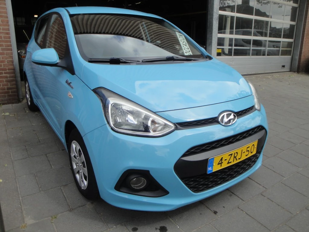 Hoofdafbeelding Hyundai i10