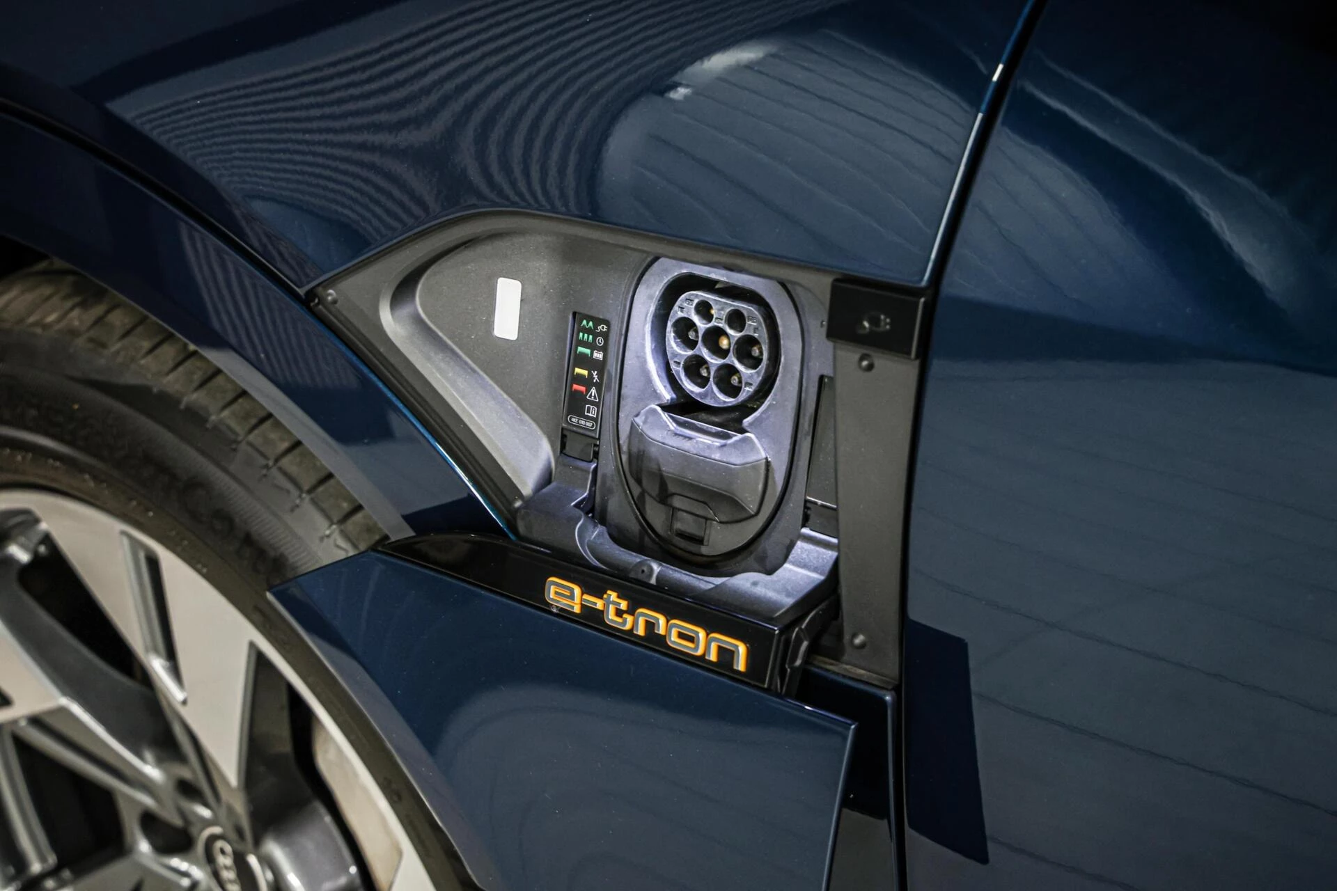 Hoofdafbeelding Audi e-tron