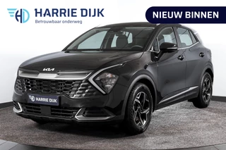 Hoofdafbeelding Kia Sportage Kia Sportage 1.6 T-GDi MHEV 160 PK DynamicLine - Automaat | Dig. Cockpit | Adapt. Cruise | Stuur-+Stuurverw. | PDC | Camera | NAV + App. Connect | ECC | LM 17" | 2506
