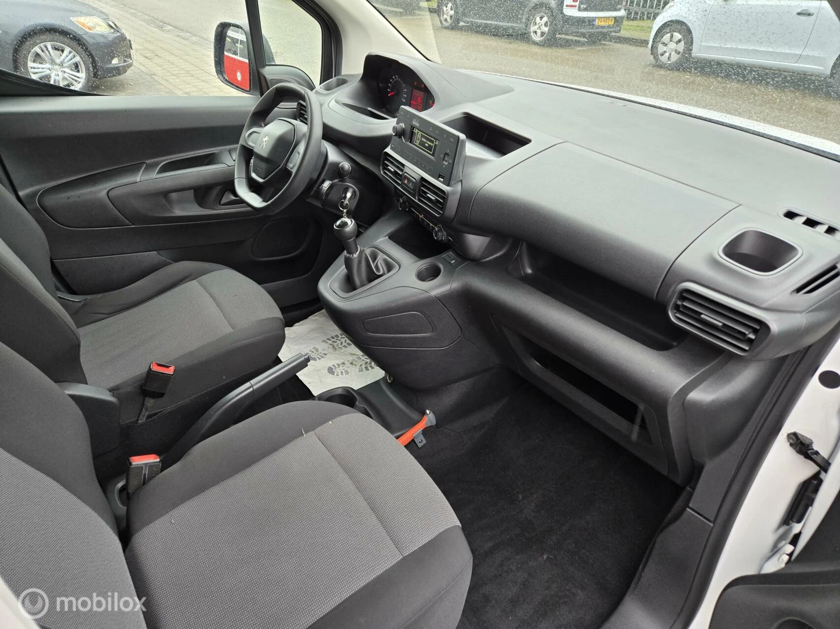 Hoofdafbeelding Peugeot Partner