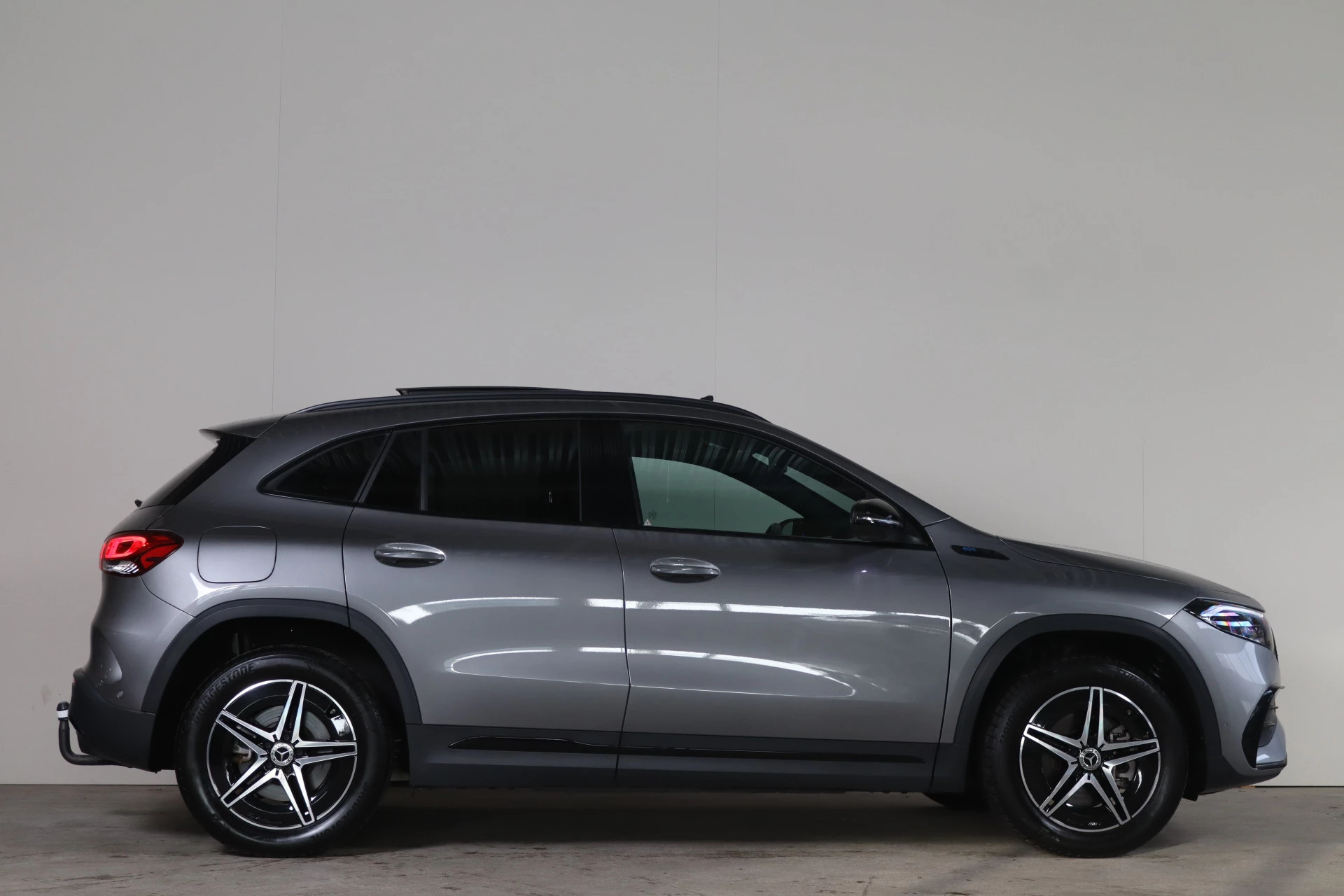 Hoofdafbeelding Mercedes-Benz EQA