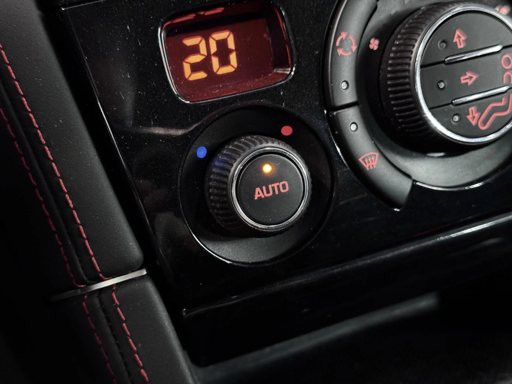 Hoofdafbeelding Peugeot RCZ
